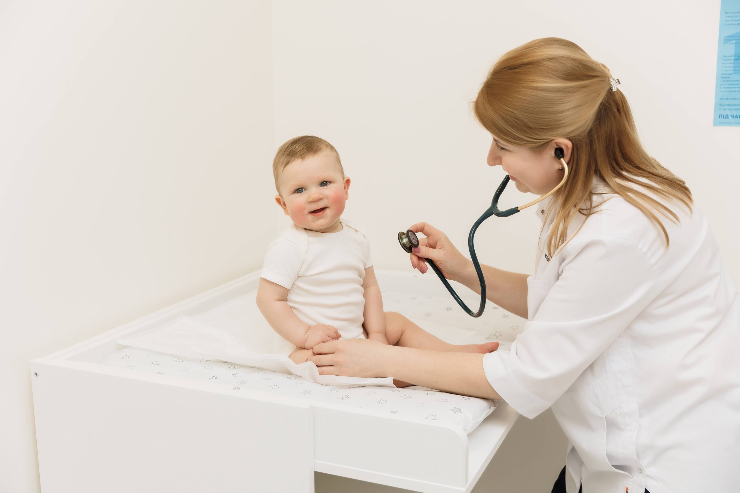 Неонатальний огляд малюка