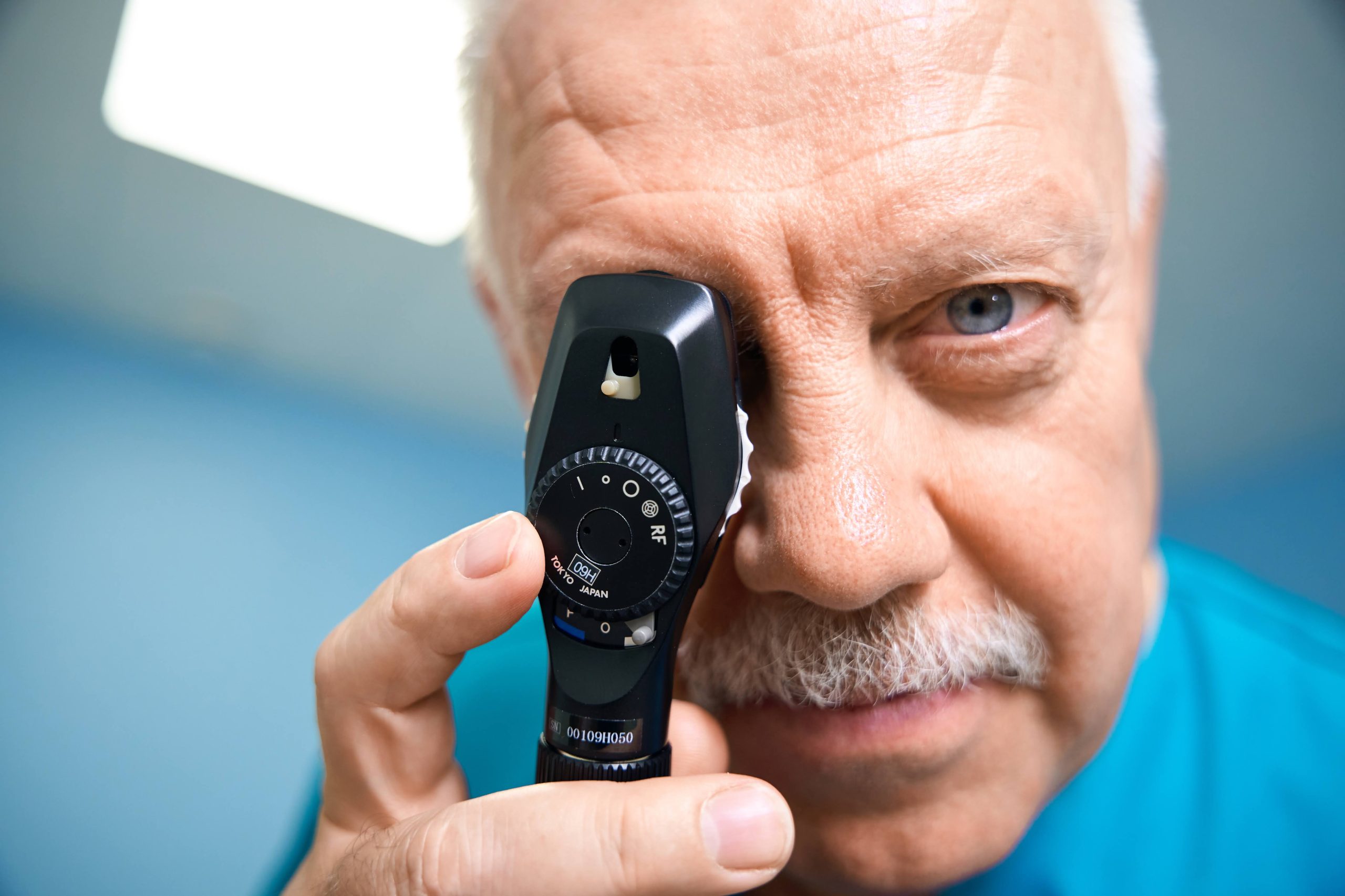 лікар-офтальмолог