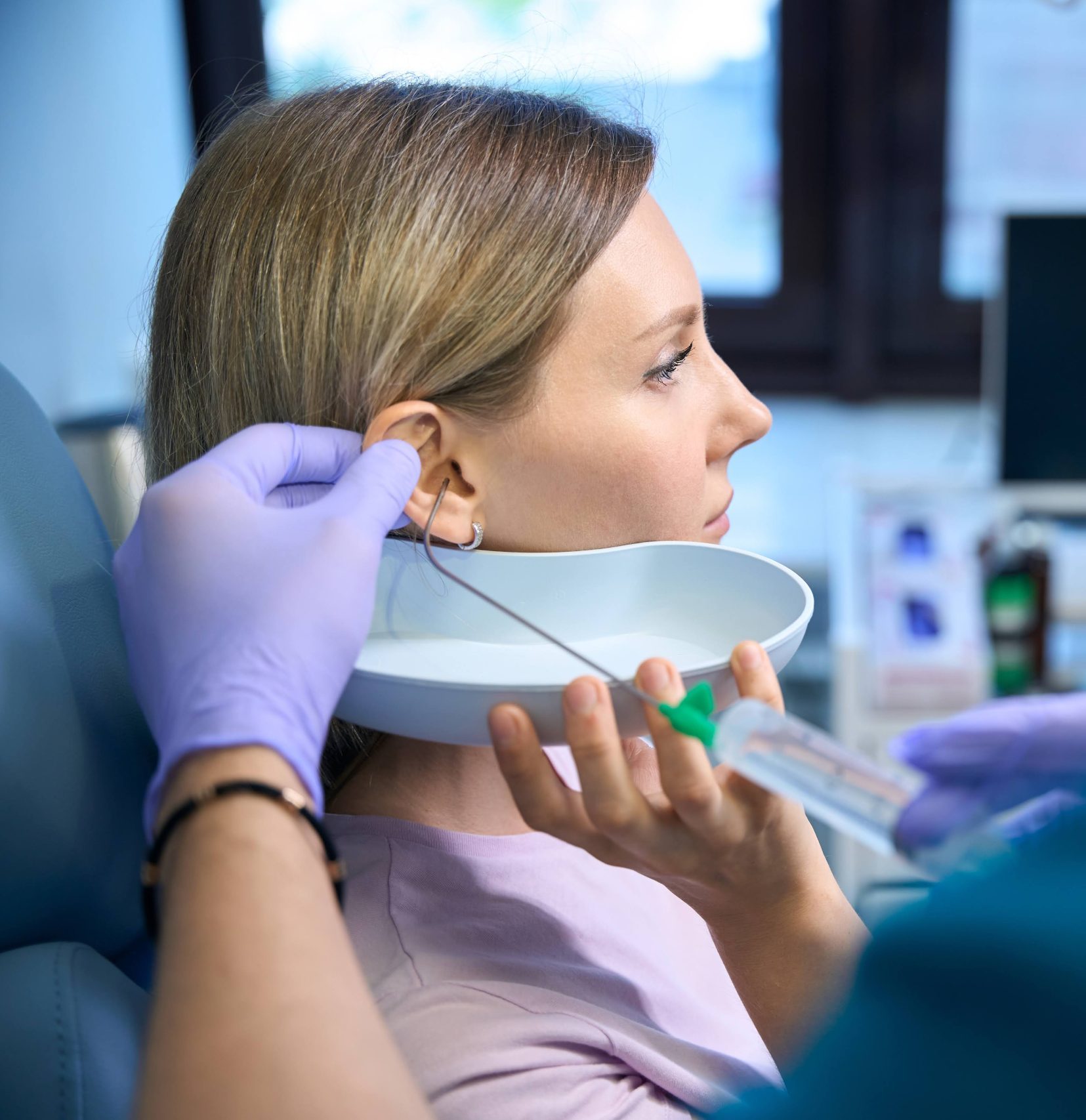 Процедура видалення сірчаної пробки