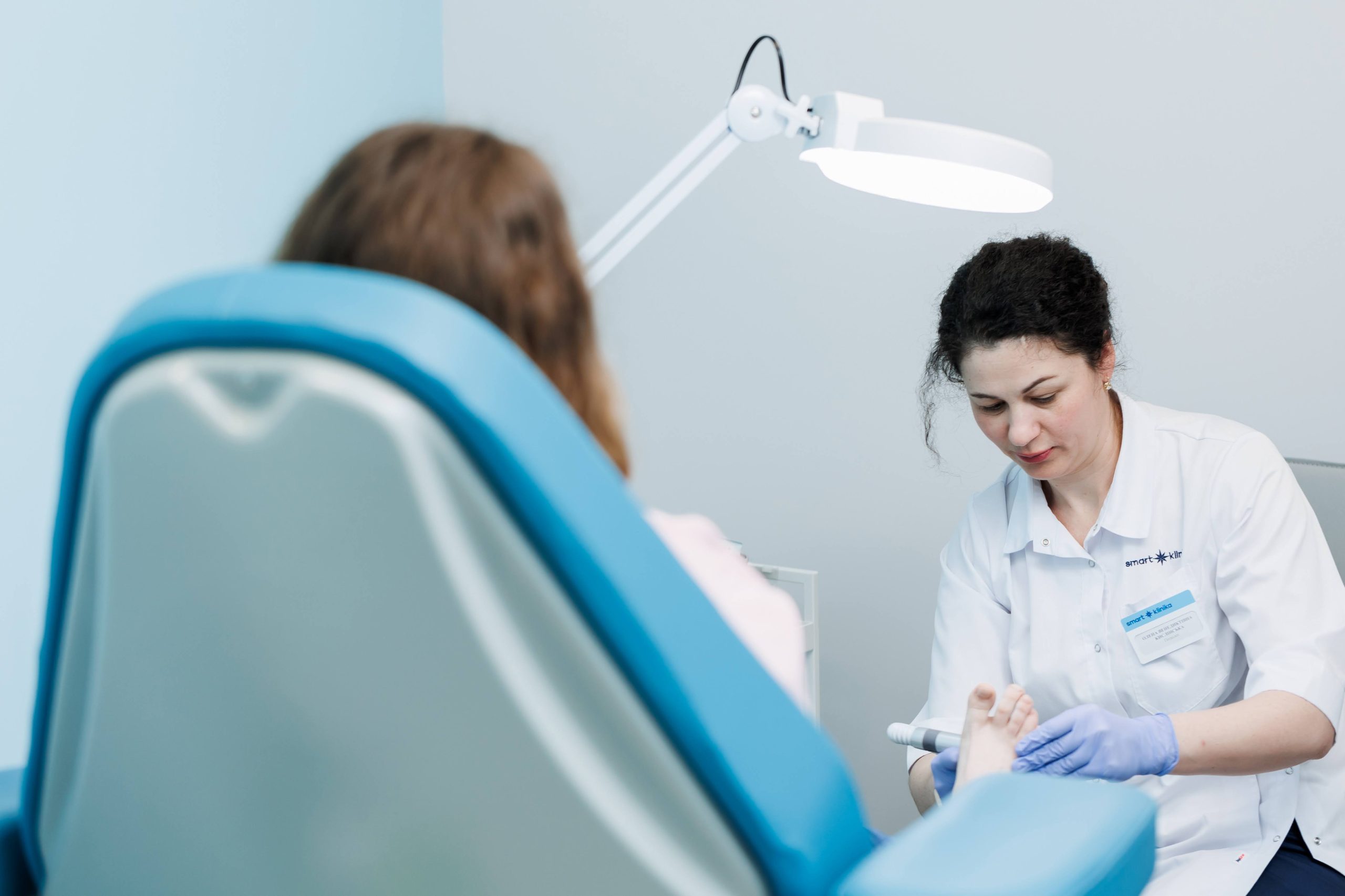 Пацієнт в кабінеті подолога